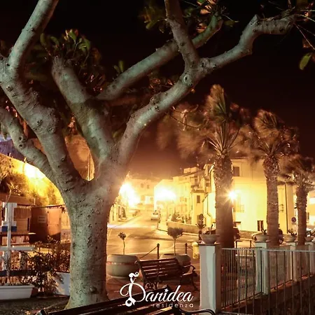 Residenza Danidea فندق مبيت وإفطار